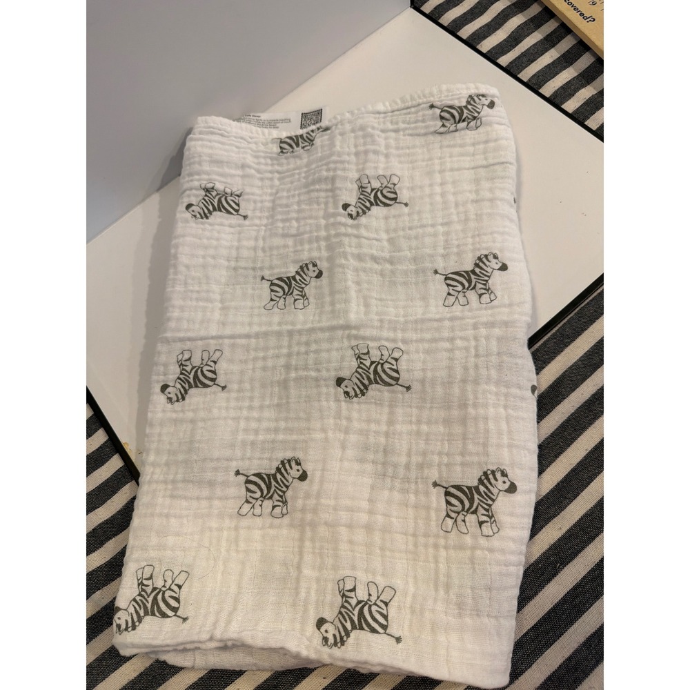 Amazing Baby Zebra Print Cotton Muslin Swaddle Blanket White Grey Newborn Wrap